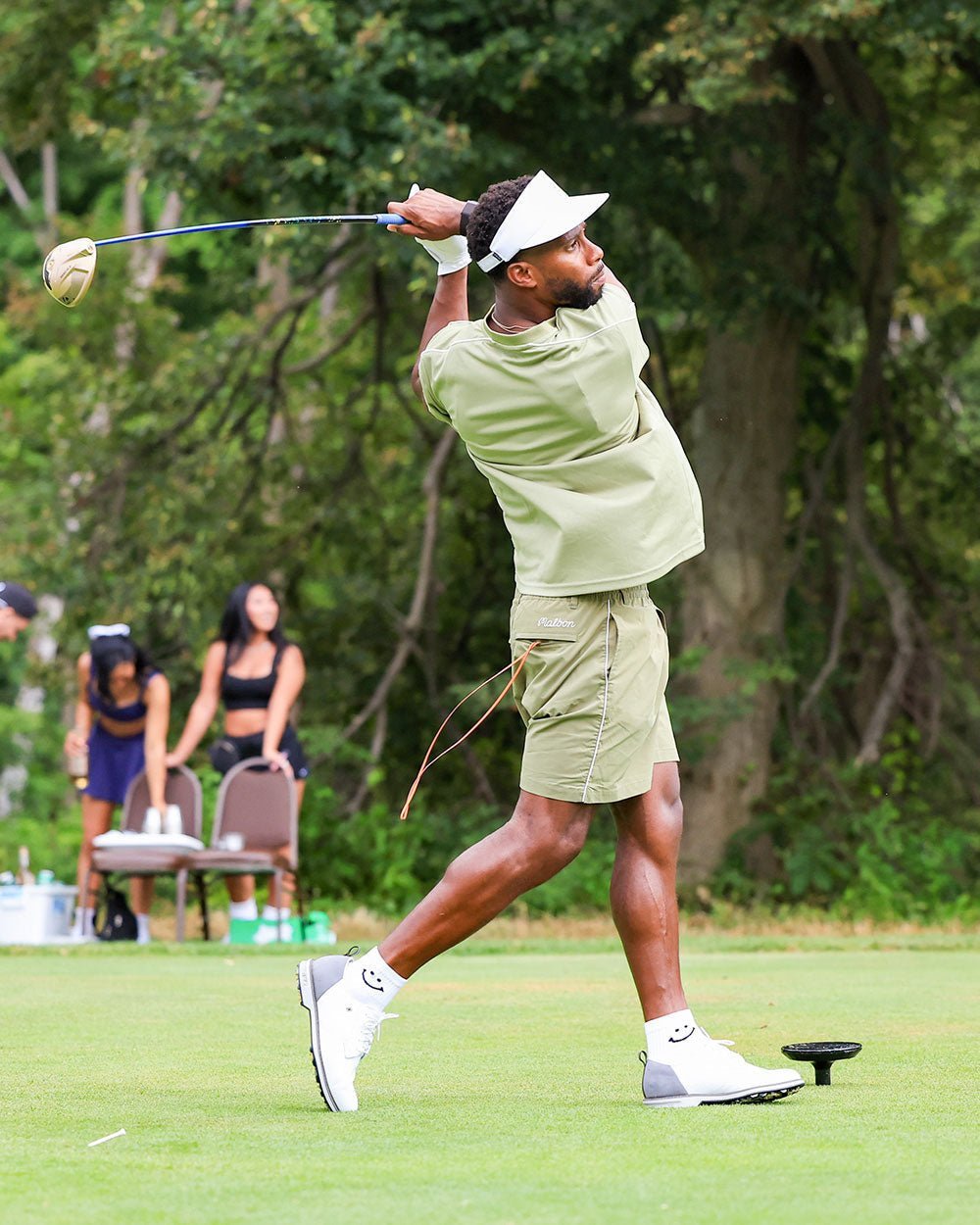 Victor Cruz Stunts in Smiley Mode - del campo