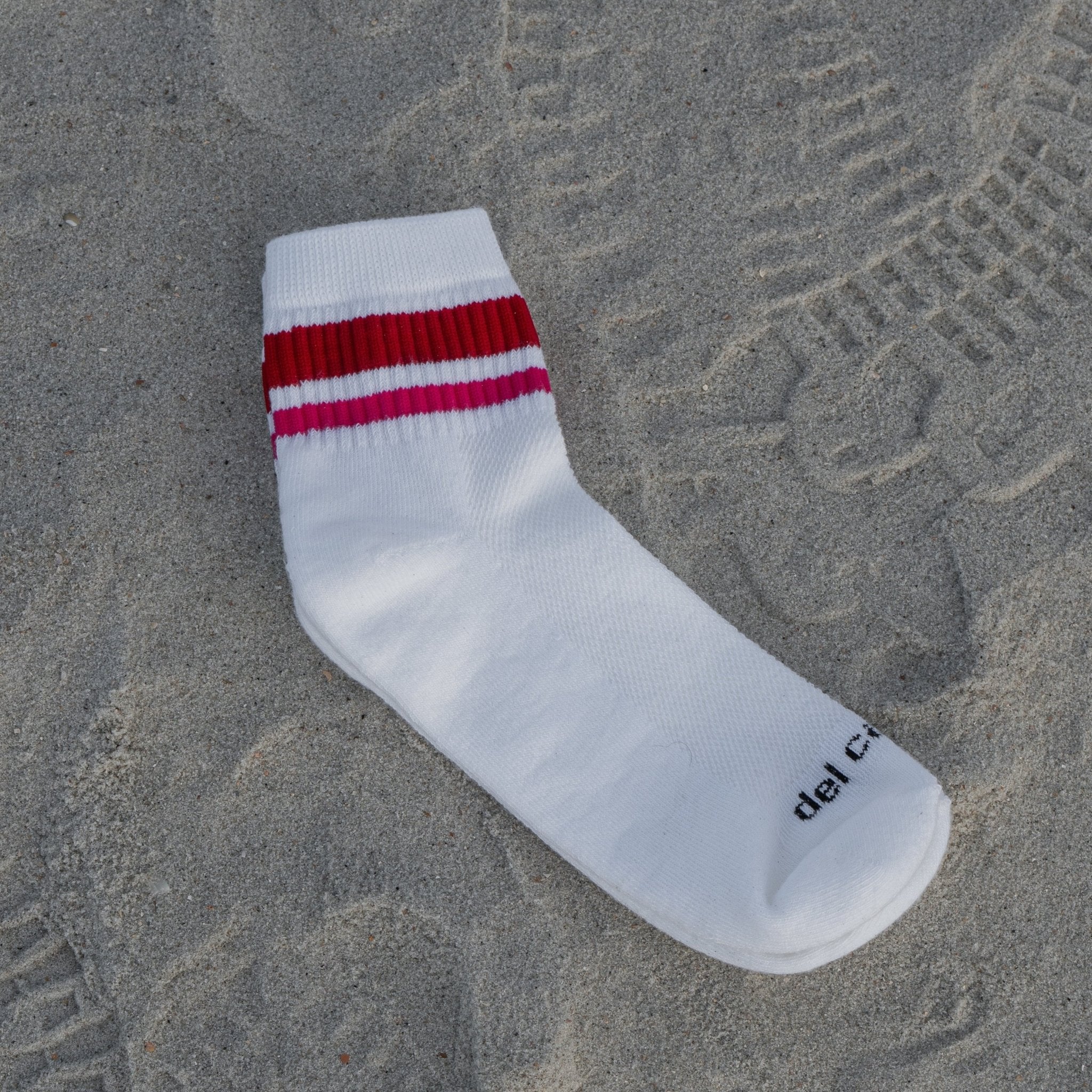 Del Campo Reds golf socks
