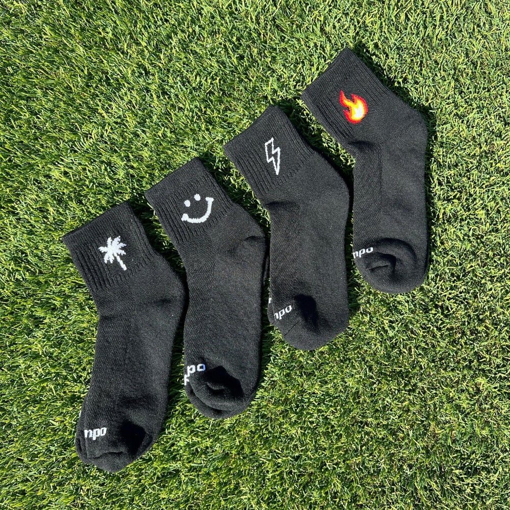Del Campo Smiley Night Mode golf socks