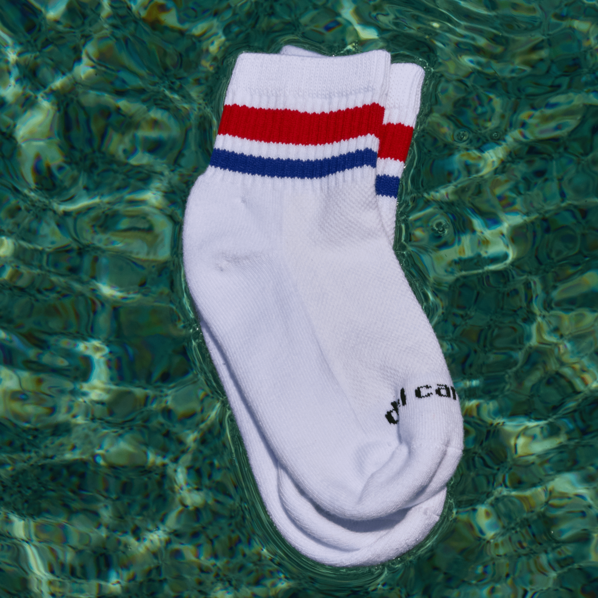 Del Campo Red/Blue Stripes golf socks, lifestyle shot