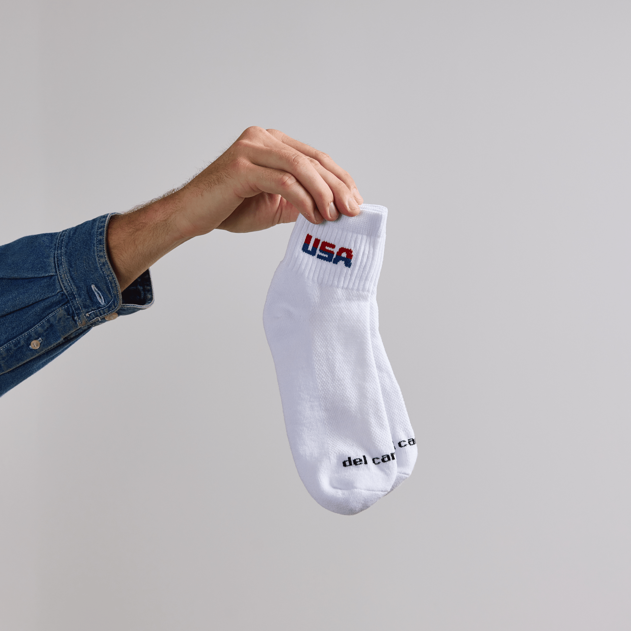 Del Campo Two Tone USA golf socks, lifestyle shot