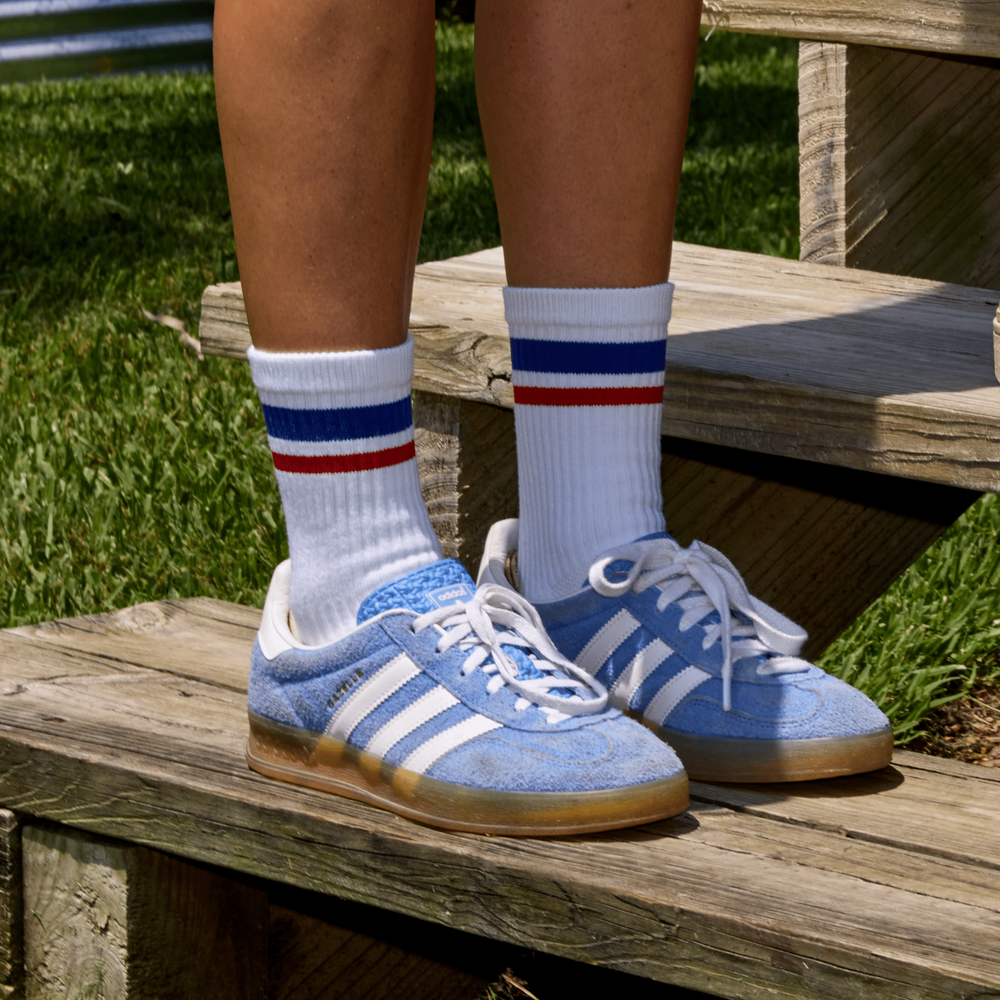 Del Campo Blue/Red Crew Stripe golf socks, lifestyle shot