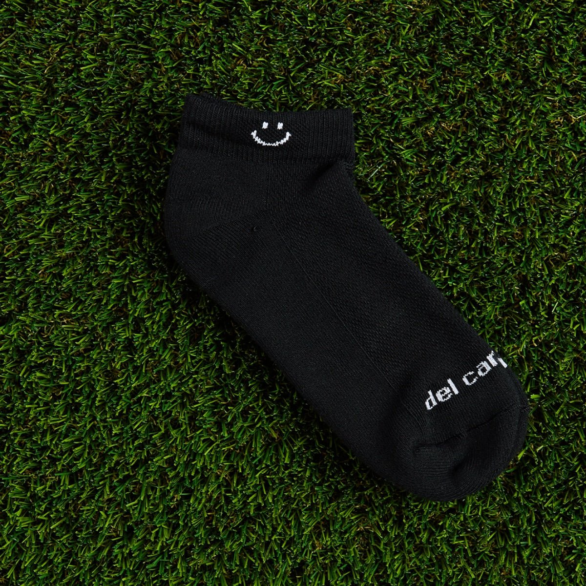 Smiley Lowcut Night Mode Socks - del campo