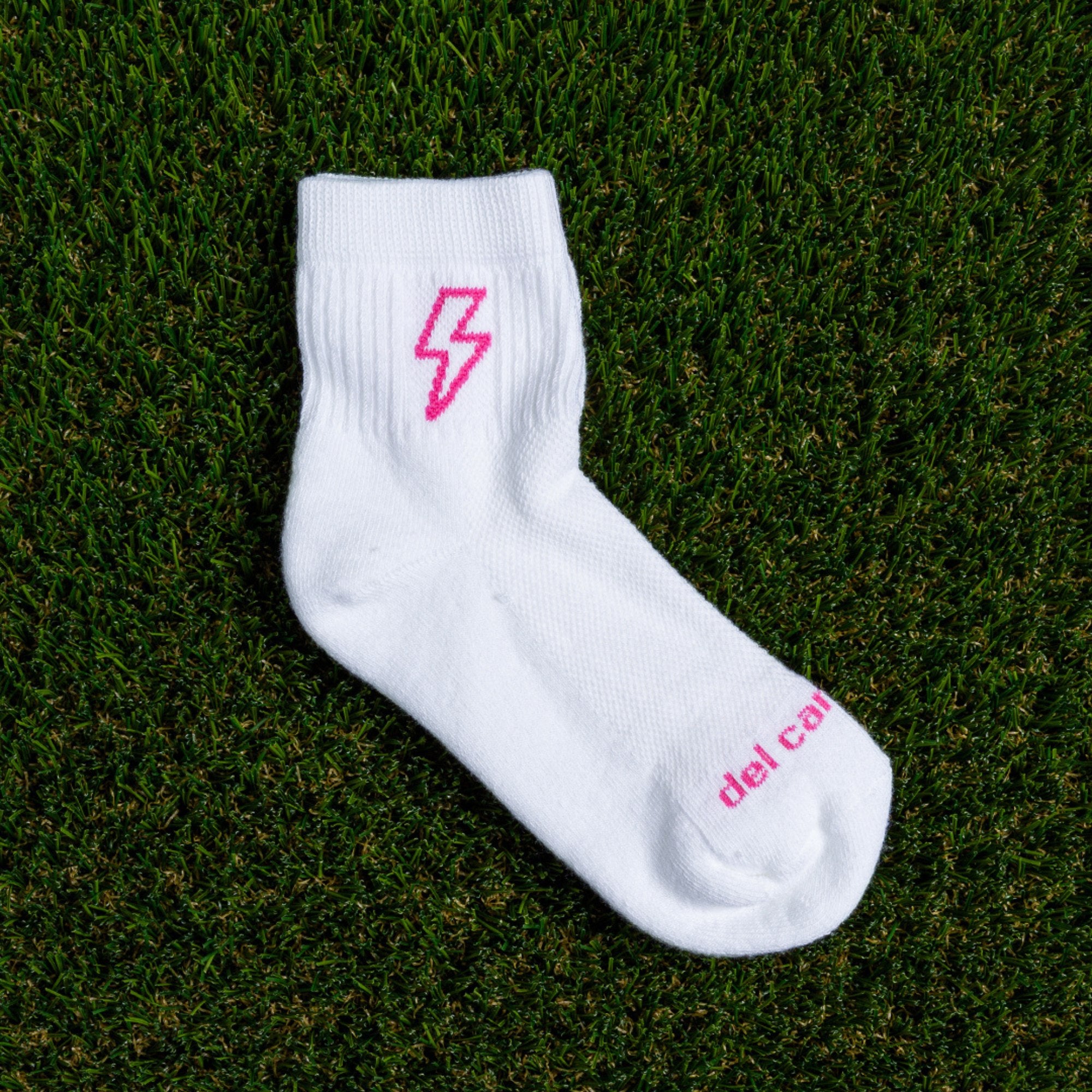 Pink Bolts - del campo