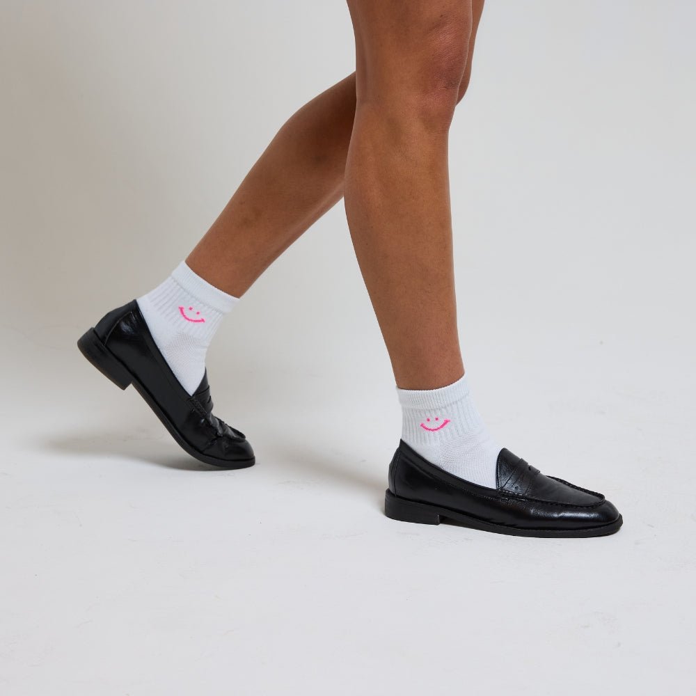 Del Campo Bright Pink Smiley golf socks
