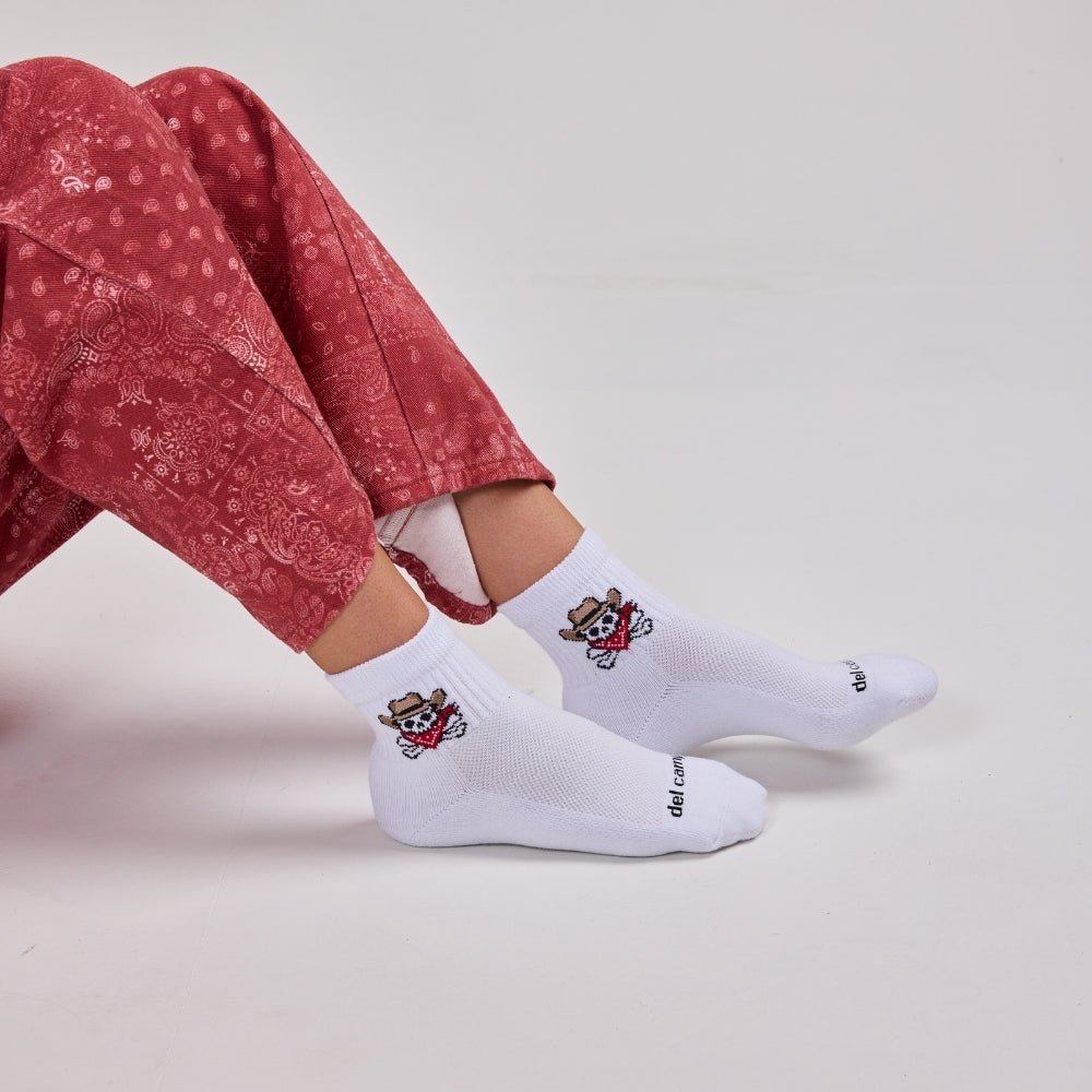 Del Campo Outlaw Crossbones golf socks