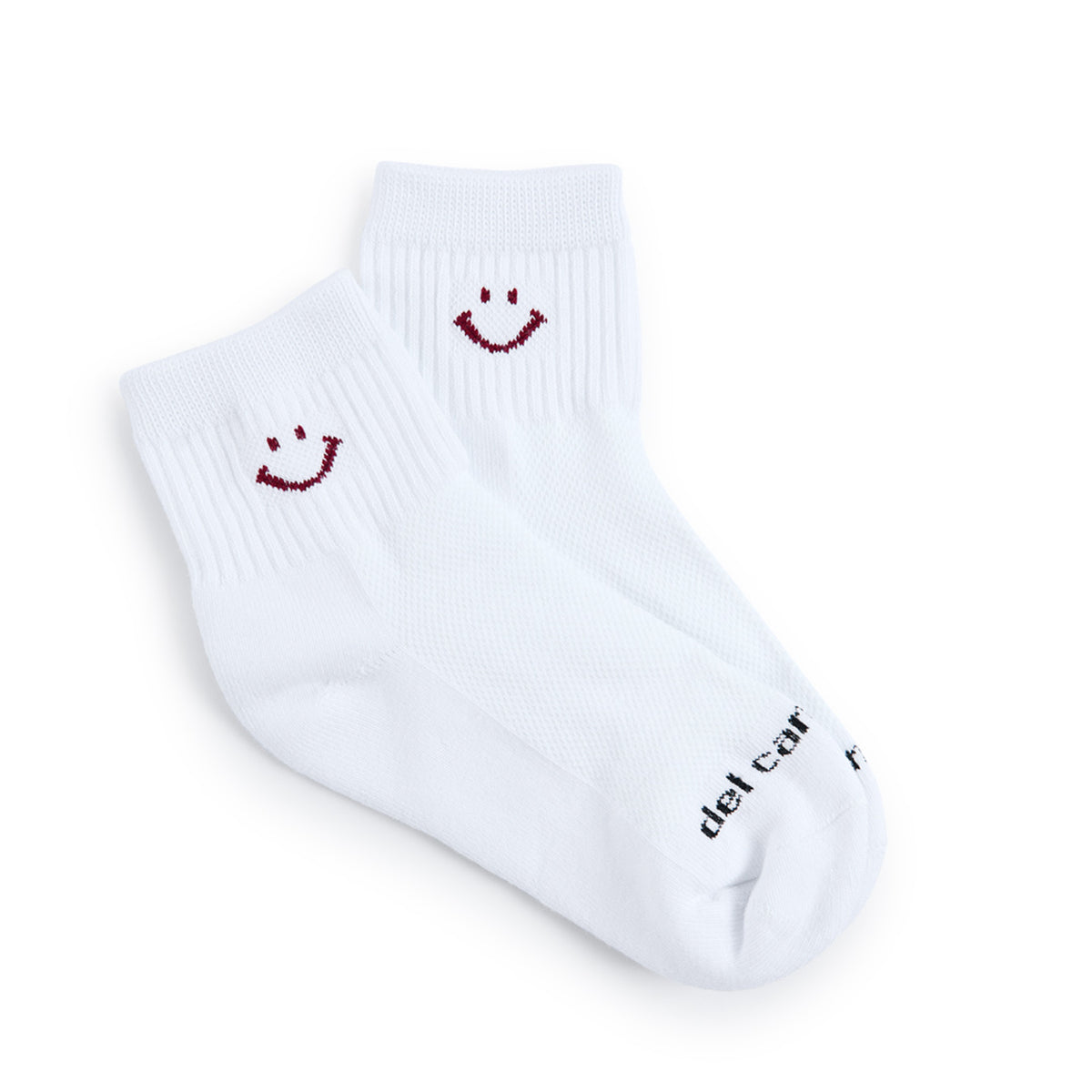 Del Campo Cardinal Smiley golf socks, flat lay