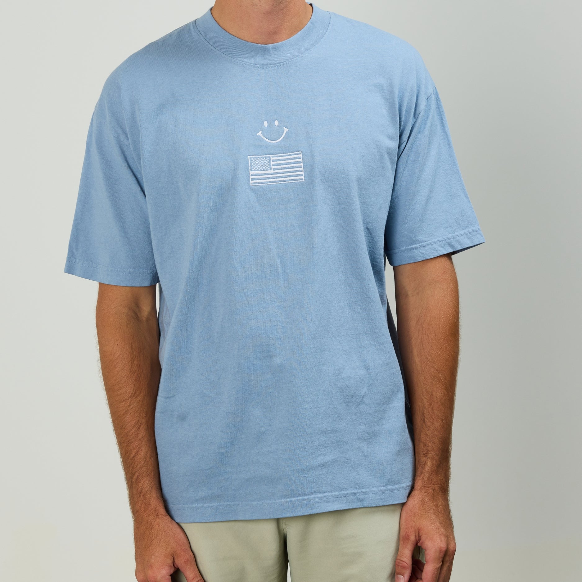 Blue USA Smiley T-Shirt Apparel - del campo